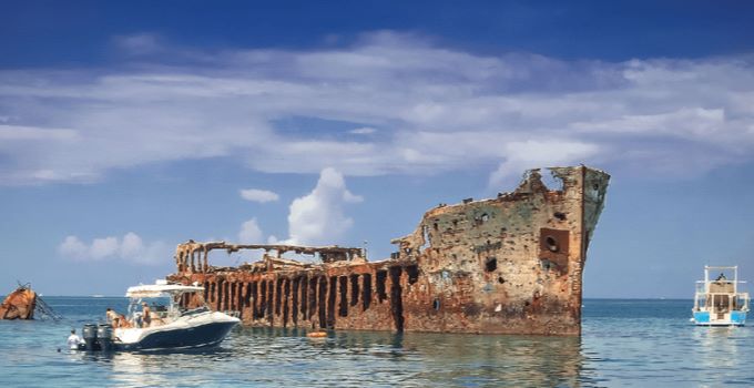 Sapona Shipwreck Bimini